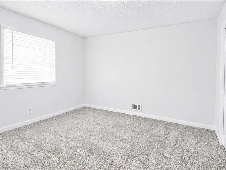 2191 Greystone Way — Photo 8