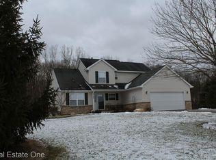 5107 Spruceview Ln, Fowlerville, MI 48836