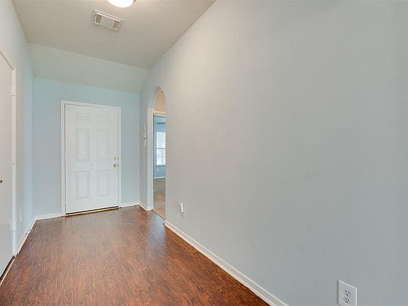 2nd image of 8522 Morning Oak Lane