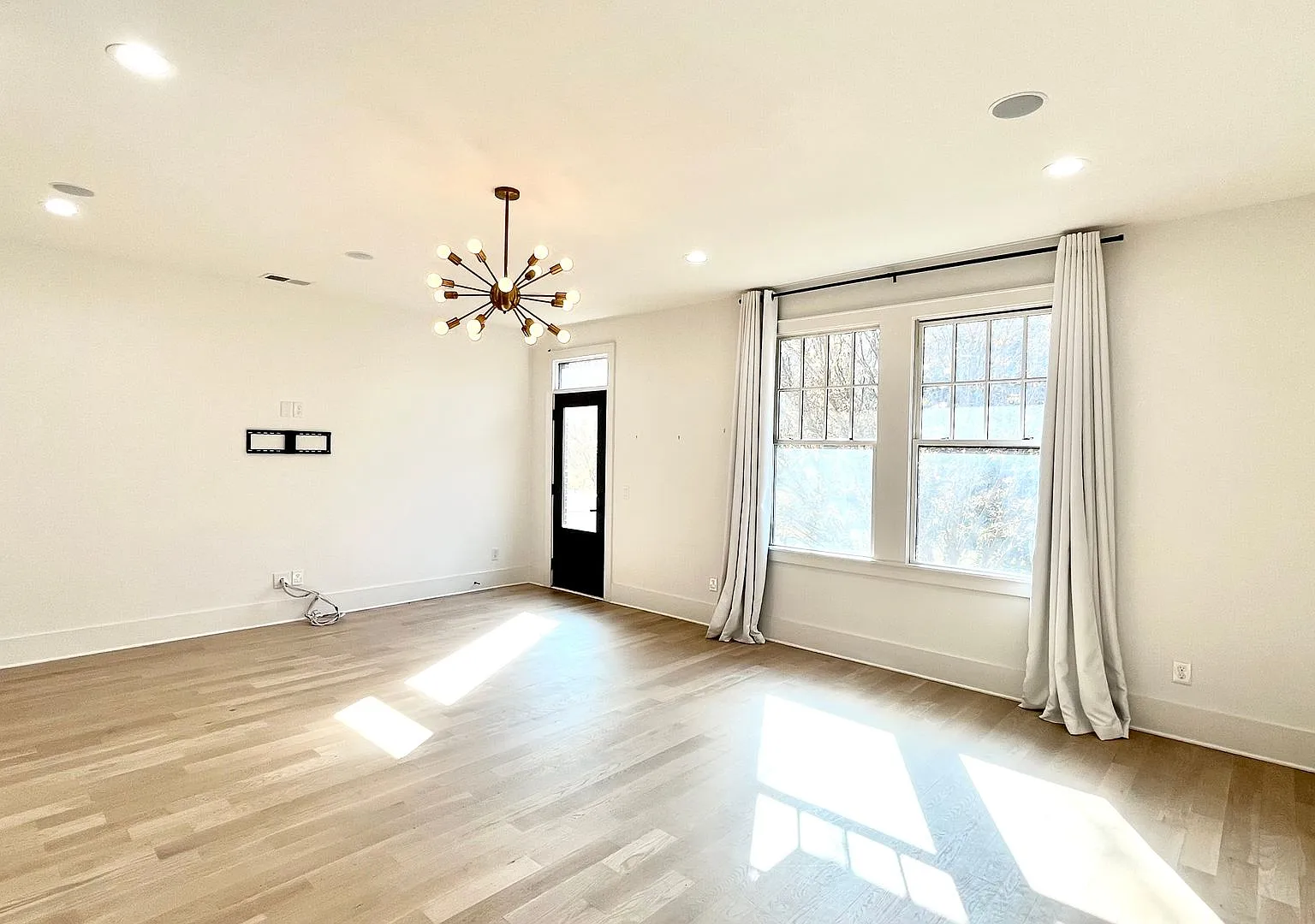 610 West Blvd — Photo 4