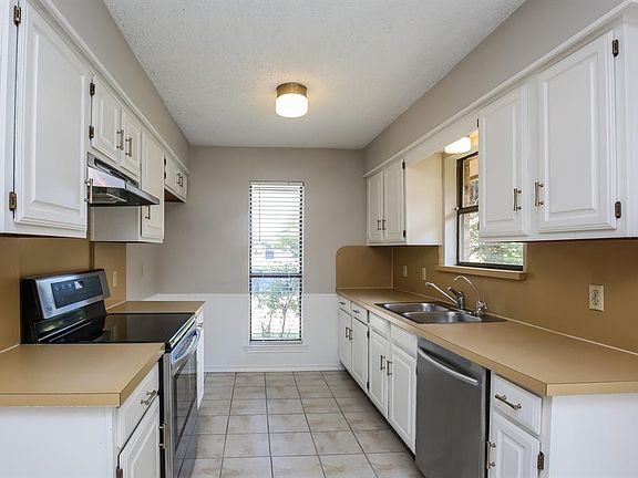 2nd image of 3109 Landover Dr
