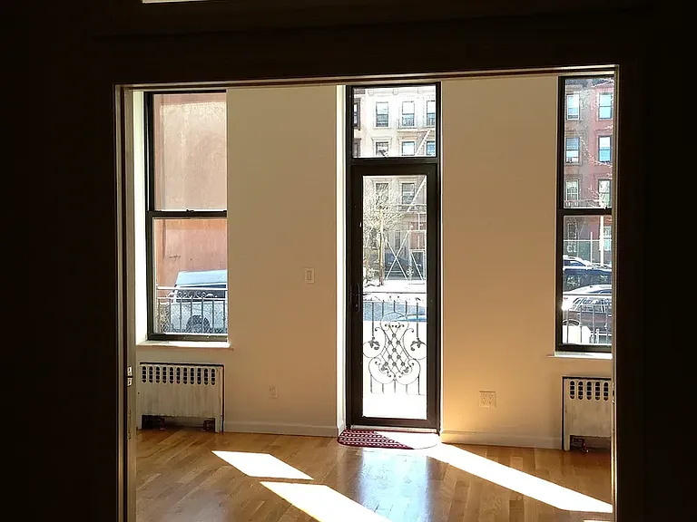 172 E 108th St #1 — Photo 2