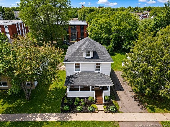 3rd image of 70 Maple St