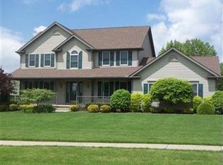 32 Jade Cir, Canfield, OH 44406