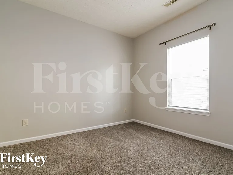 7244 Mosaic Dr — Photo 10