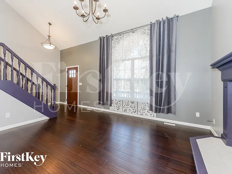 700 Canter St — Photo 2