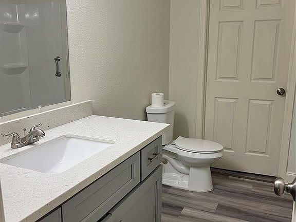 4th image of 1822 Eagle Dr