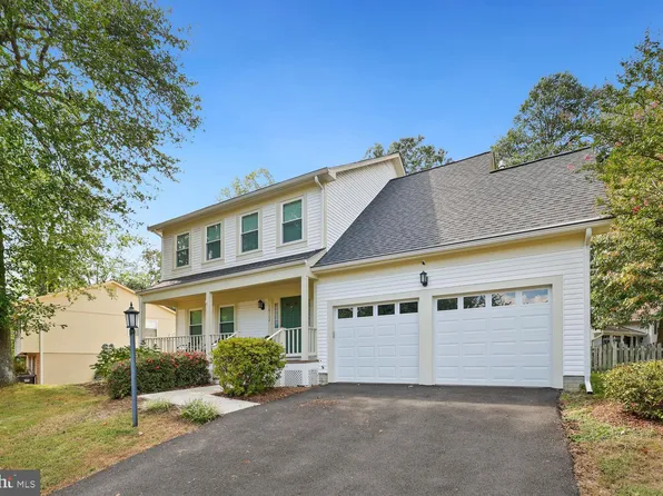 16112 Edgewood Dr, Dumfries, VA 22025