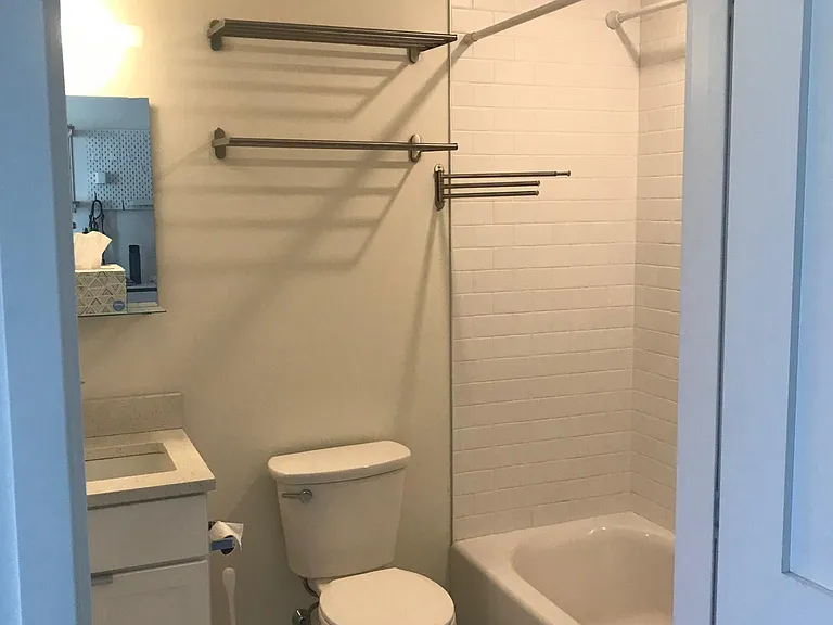 60 Parris St #401 — Photo 3