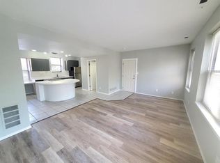 5052 Washington Pl APT B, Saint Louis, MO 63108