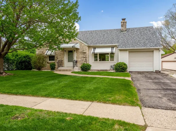 1225 28th St, Rockford, IL 61108