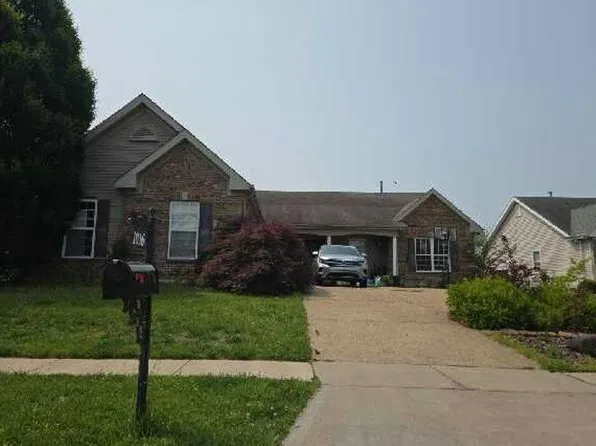 1016 Pearview Dr, Saint Peters, MO 63376
