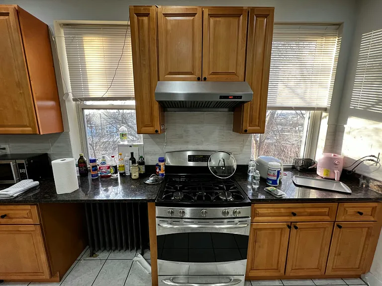 18 Copenger St #2 — Photo 6