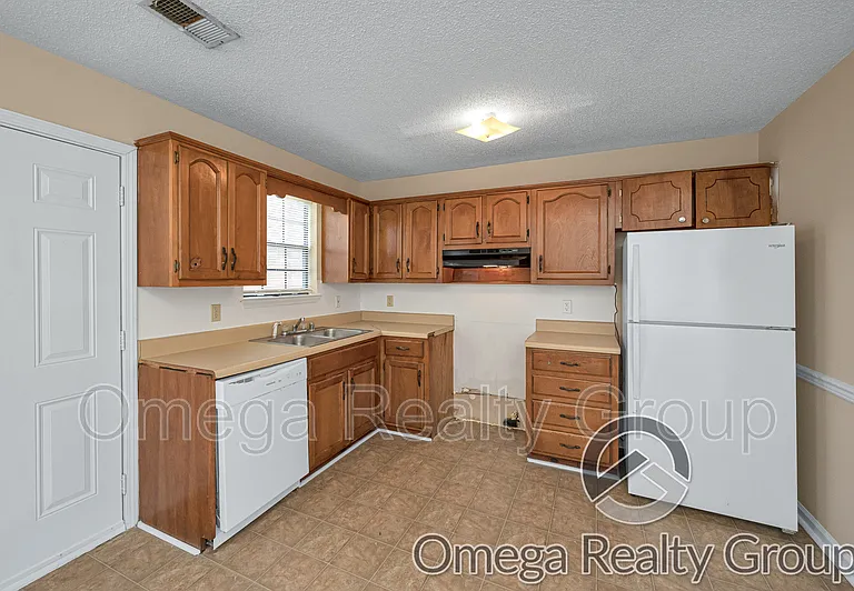 403 22nd Ave NE — Photo 9