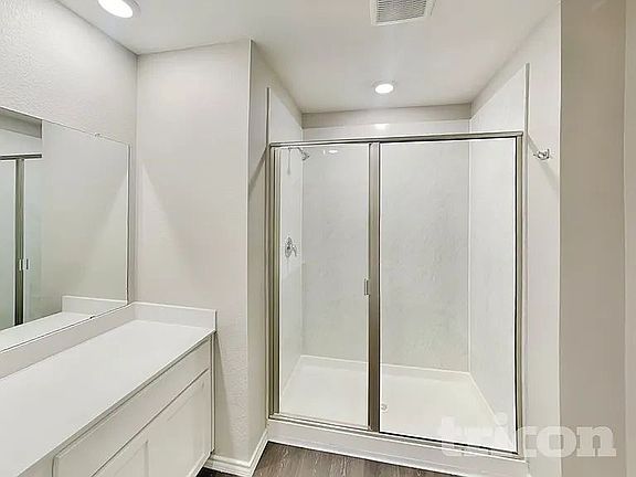 2nd image of 639 Excelsior Dr #2