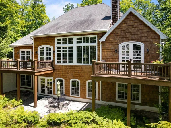 4984 Legend Trl, Bellaire, MI 49615