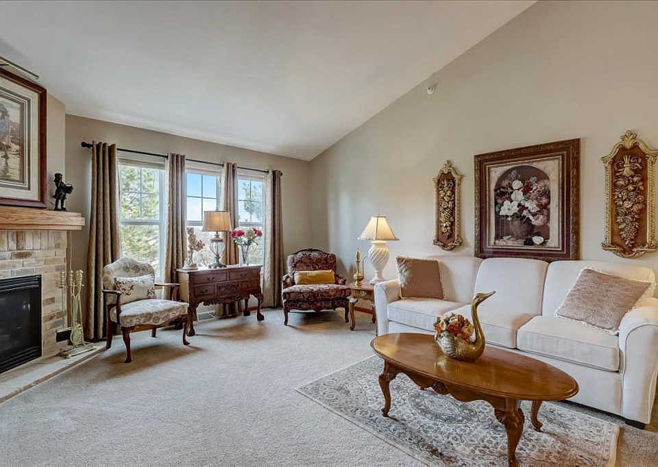1st image of 7105 W Rawson Ave #9-3