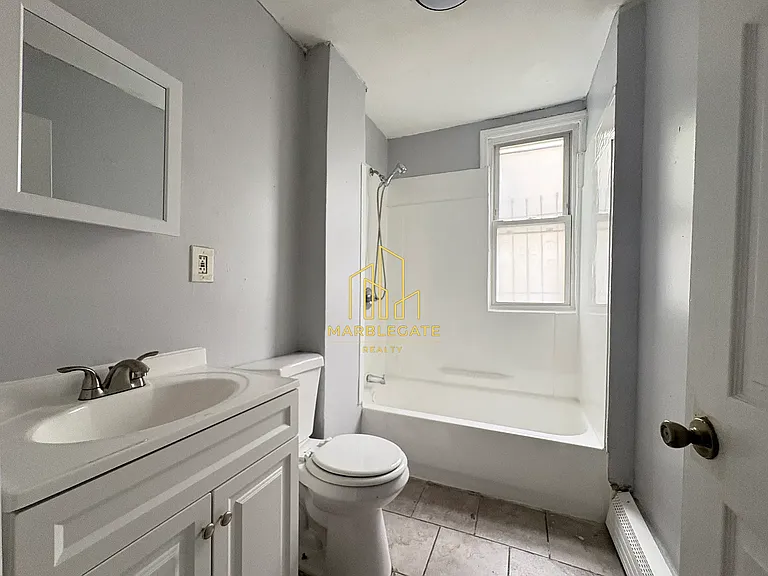 49 N 14th St #22 — Photo 5