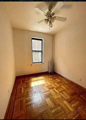 Rented by Universal Realty Group | media 4