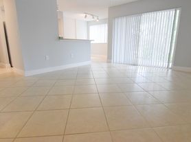 236 Village Blvd, Tequesta, FL