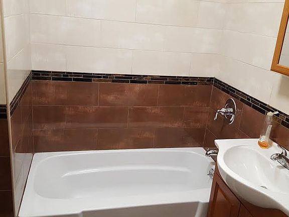 2nd image of 4139 Ely Ave