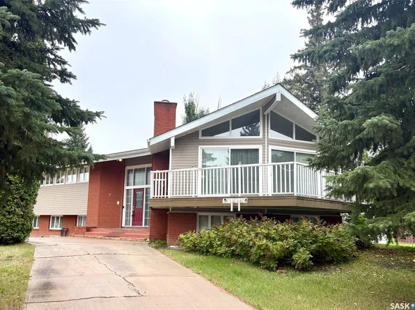 7 Driftwood Crescent, Yorkton, SK S3N 2P9