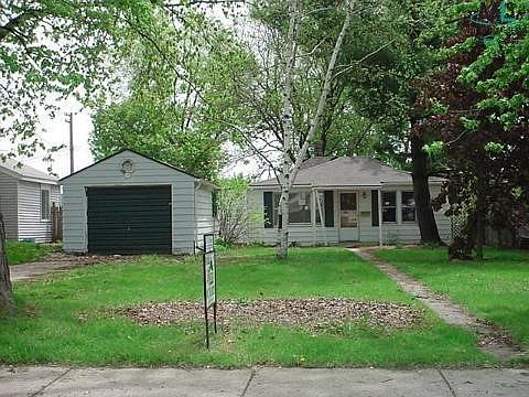1st image of 1135 N La Salle Ave