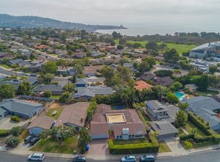 8946 La Jolla Scenic Dr N, La Jolla, CA 92037