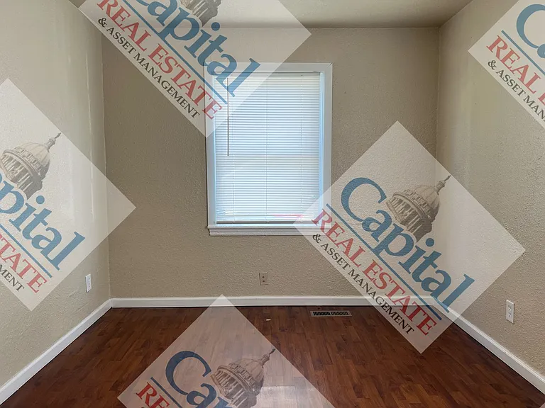 1436 Maple Dr — Photo 12