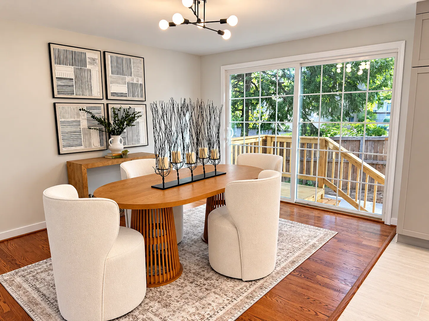 5 bed, 2996 sqft, $4,750 — Photo 2
