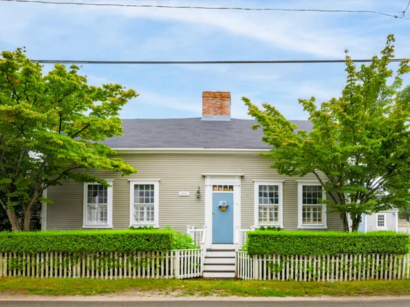 17 Prospect St, Nantucket, MA 02554