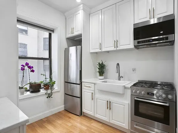 195 S 4th St APT C3, Brooklyn, NY 11211