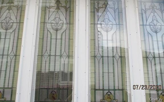 4th image of 129 Wallace Ave