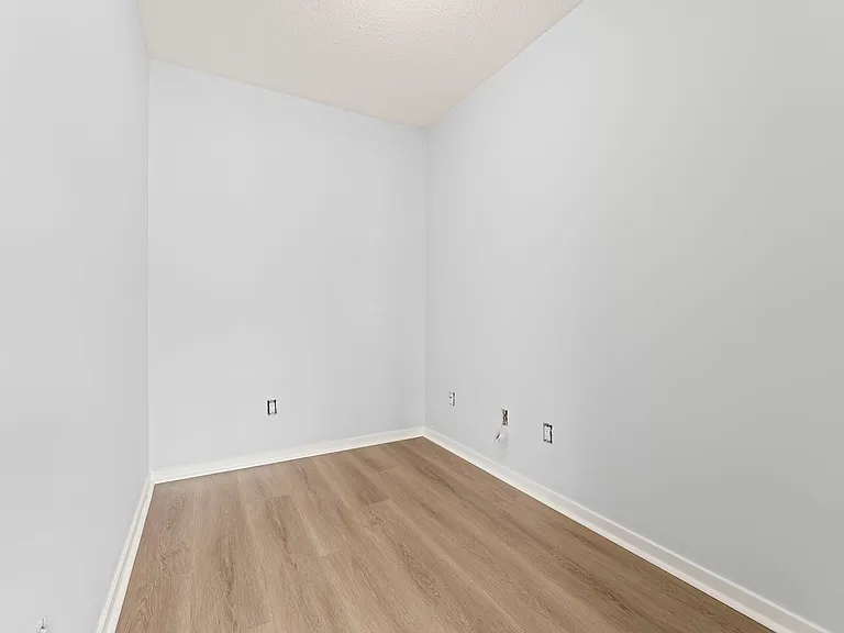 3148 Saint Johns St — Photo 12