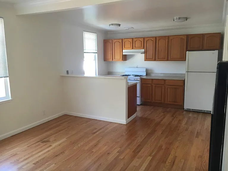2414 Sacramento St #3 — Photo 7