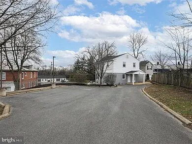 219 Millwood Ave #2 — Photo 11