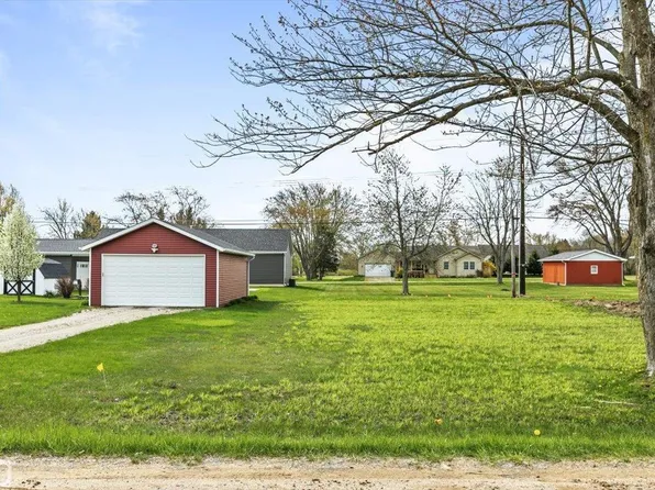 Blue Water Blvd, Lexington, MI 48450