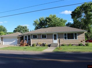 1003 Adams St, Mankato, MN 56001