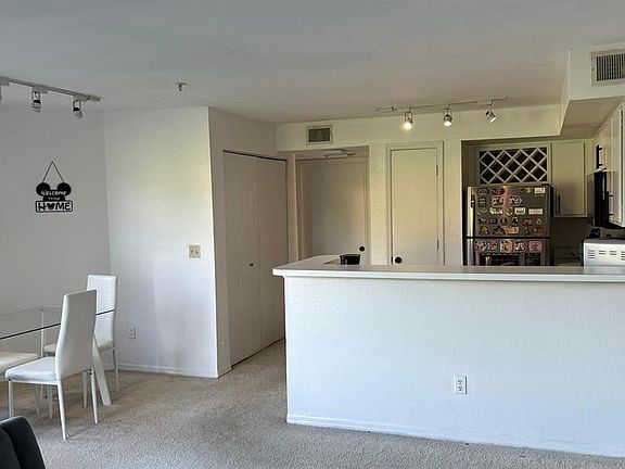 5th image of 7310 Westpointe Blvd APT 623