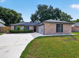 822 Shadwell Dr, Houston, TX 77062