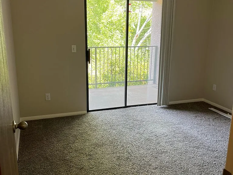 S-1031 Villa Cortez Apartments — Photo 15