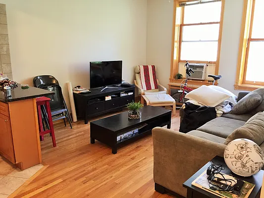 Rented by Joe Gotham LTD | media 14