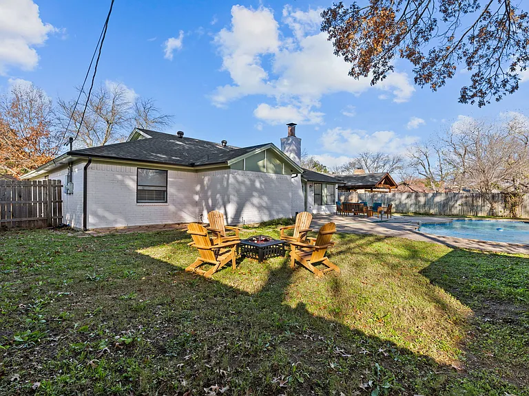 7628 Hunt Dr — Photo 37