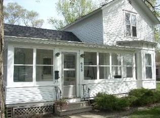 615 E Wilson St, Batavia, IL 60510