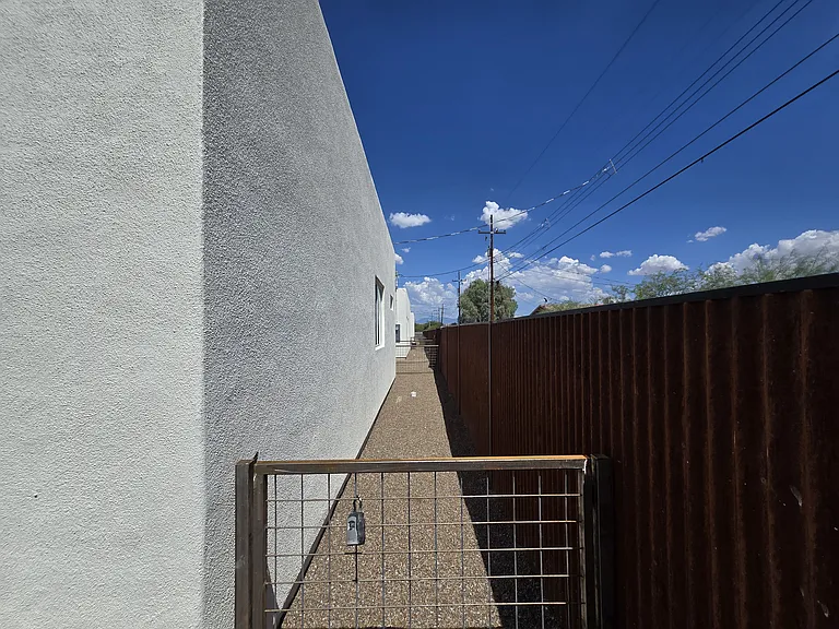 1325 W Speedway Blvd #2 — Photo 14