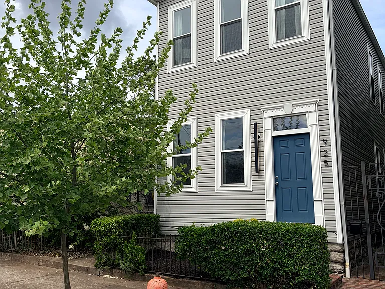 925 E Madison St #A — Photo 5