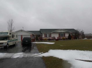 1117 Lewiston Rd, Basom, NY 14013