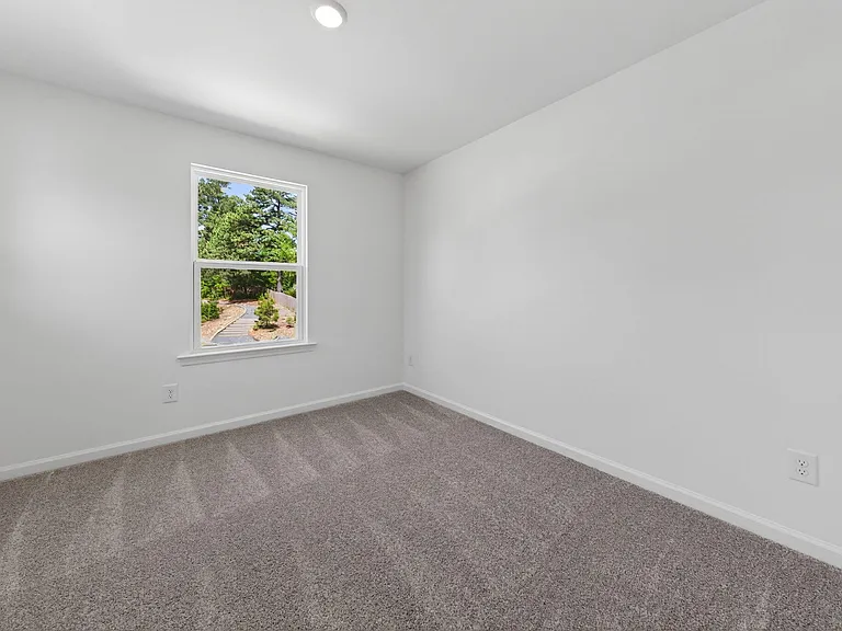 200 Parker Ln — Photo 18