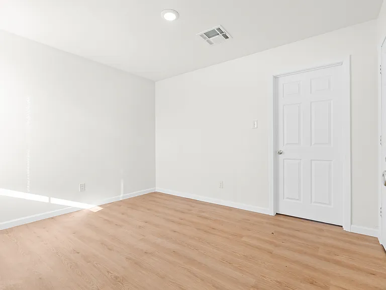 3320 N 21st St #A — Photo 3