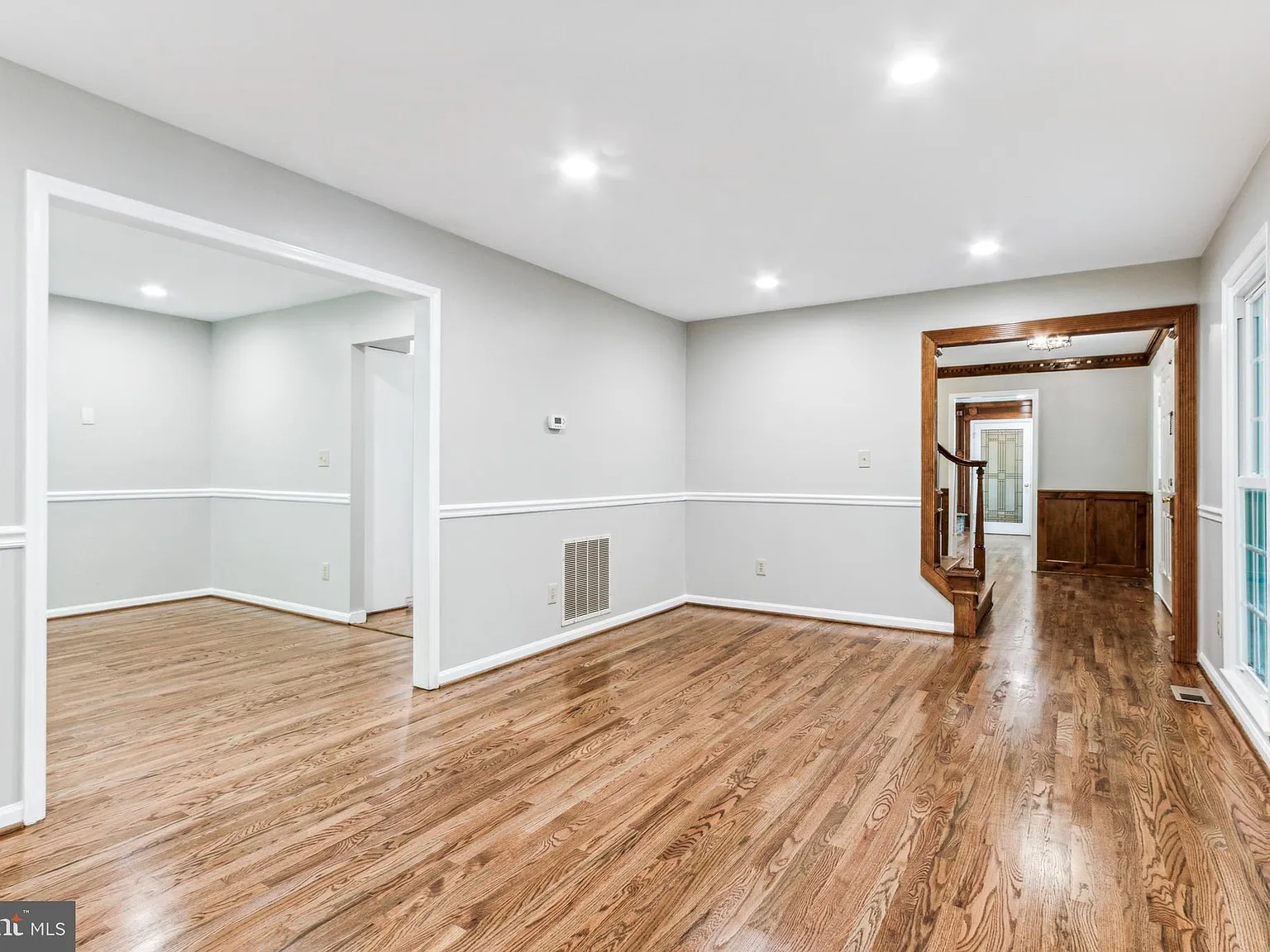 5 bed, 3.5 bath, 4050 sqft, $4,100 — Photo 4